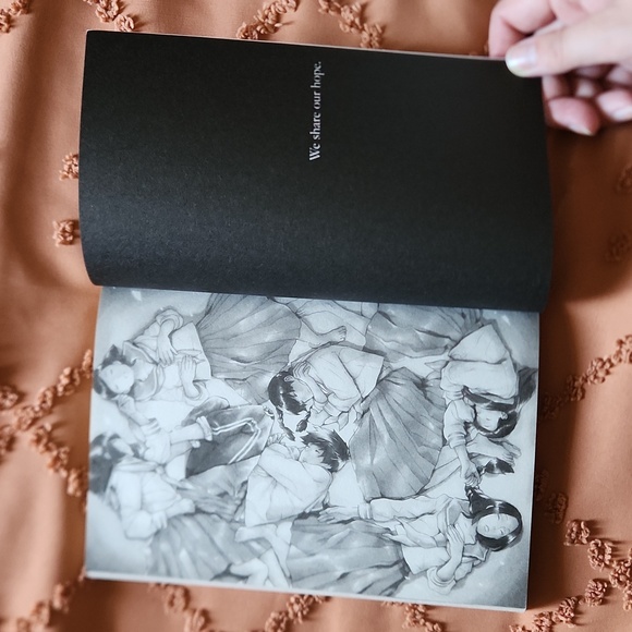 Battle Royale Novel and Manga - Picture 4 of 4